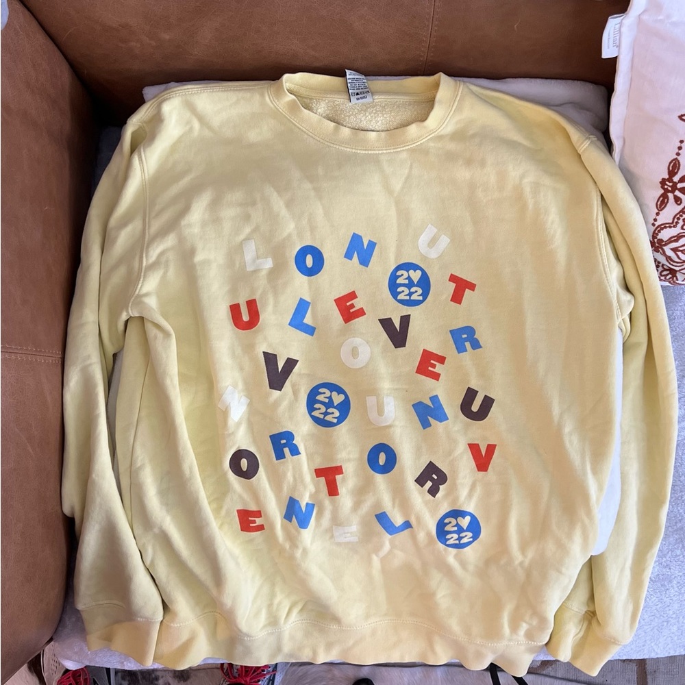 Love on Tour - Harry Styles merch